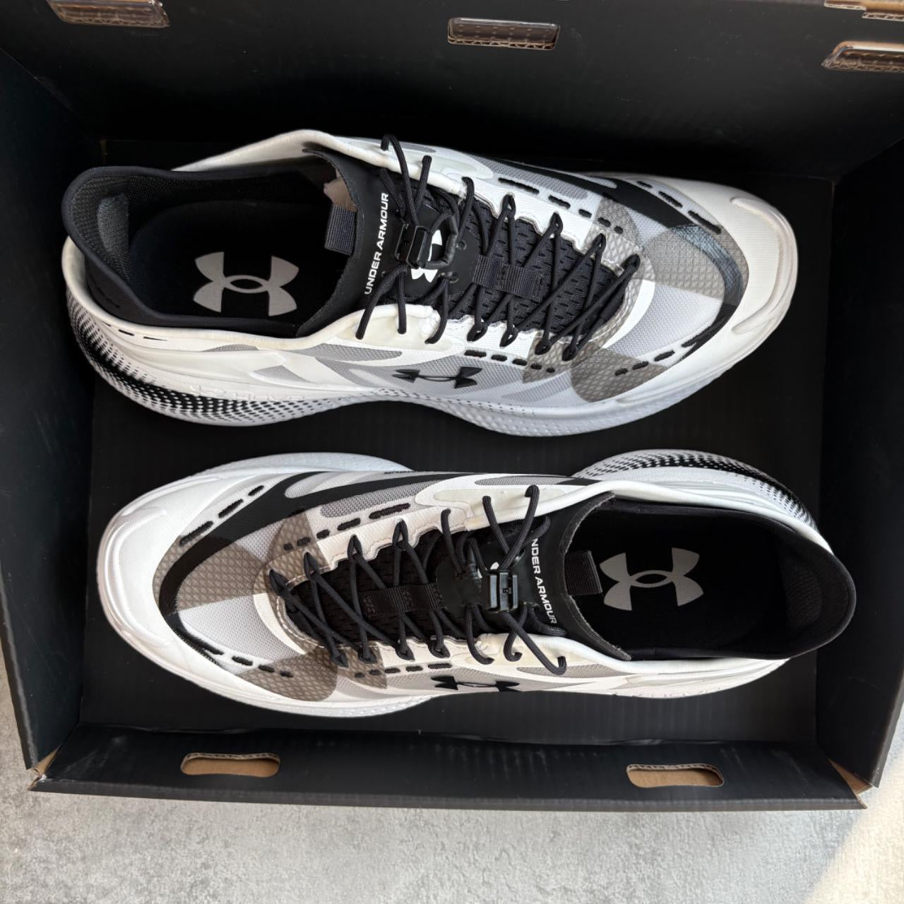 Under Armour Echo White/Black