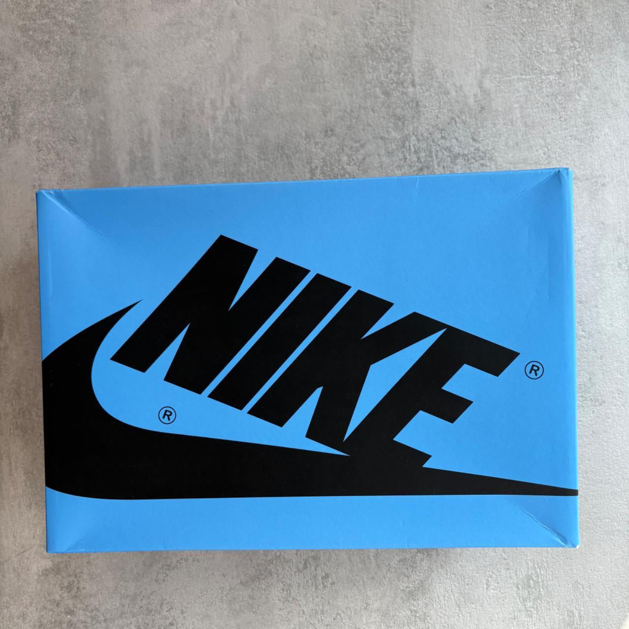 Air Jordan 1 Retro High OG 'UNC Toe' / University Blue