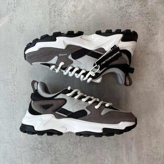 NoTwoWays Model 1 - Concrete / London Cloud / True White / Onyx