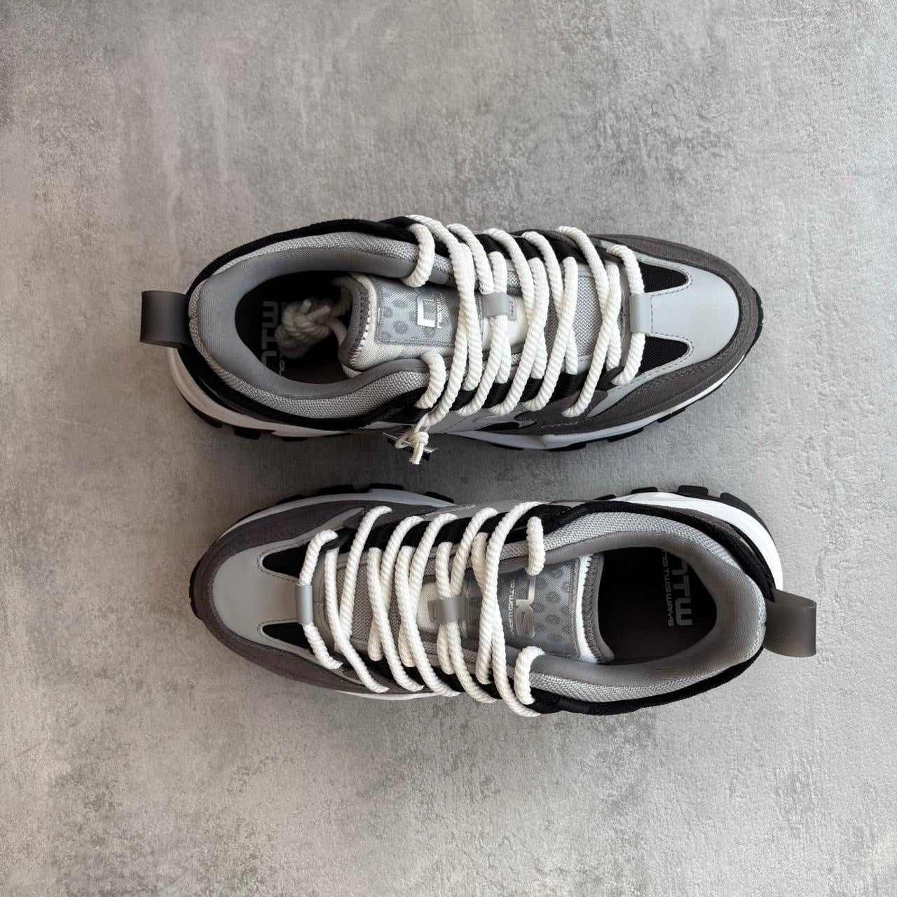 NoTwoWays Model 1 - Concrete / London Cloud / True White / Onyx