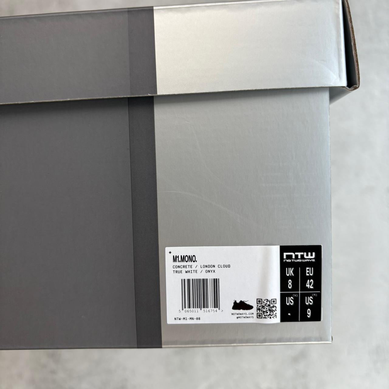 NoTwoWays Model 1 - Concrete / London Cloud / True White / Onyx