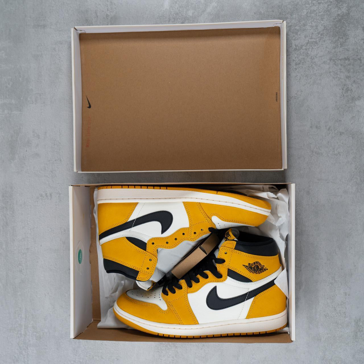Jordan 1 'Yellow Ochre'