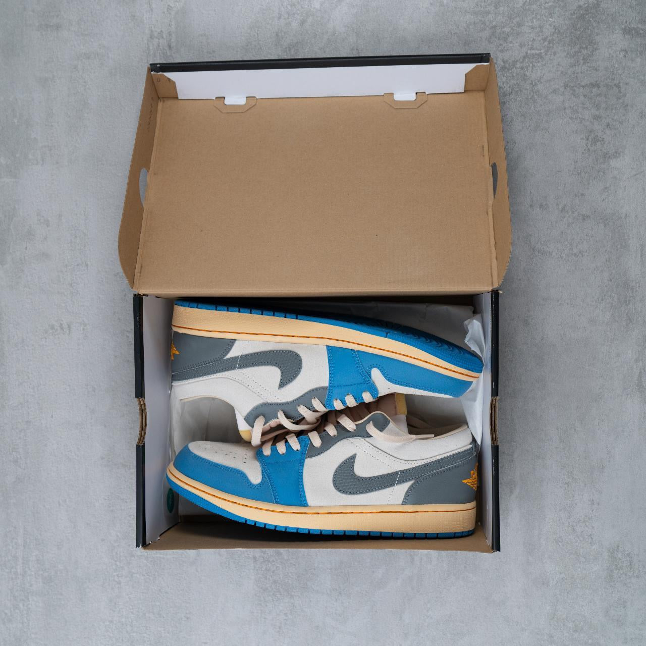 Air Jordan 1 Low 'Tokyo 96' Vintage UNC grey