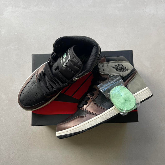 Jordan 1 Retro High / Light Army Shadow Rust Patina