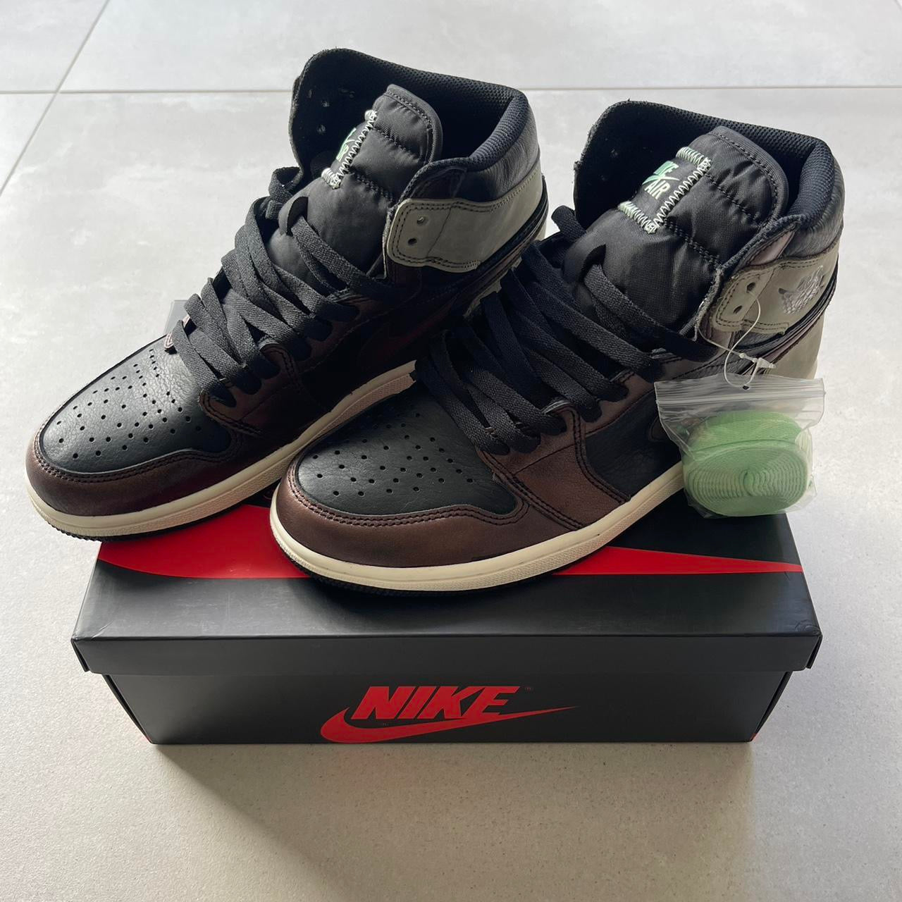 Jordan 1 Retro High / Light Army Shadow Rust Patina