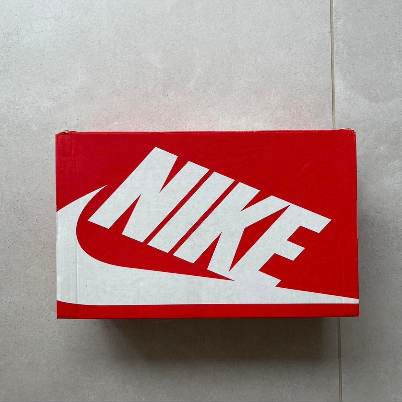 NIKE DUNK LOW RETRO EMB - Sail/Black/Red