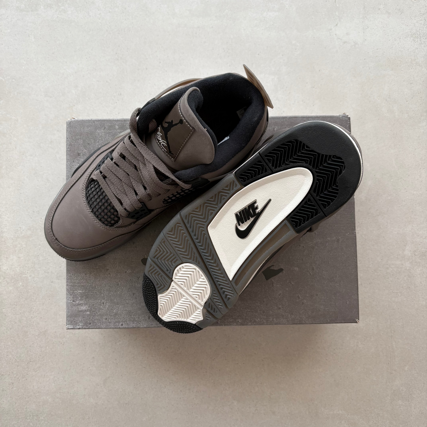 Air Jordan 4 Retro "Cave Stone" - UK 8.5