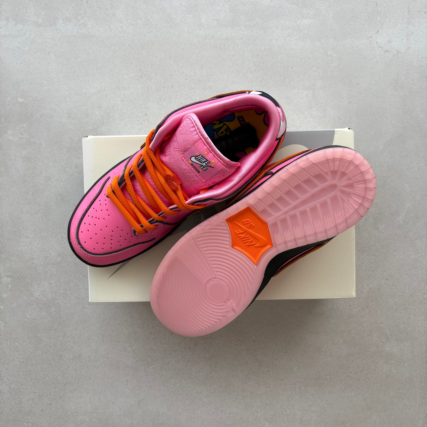 Nike The Powerpuff Girls x Dunk Low Pro SB QS 'Blossom' - UK 8