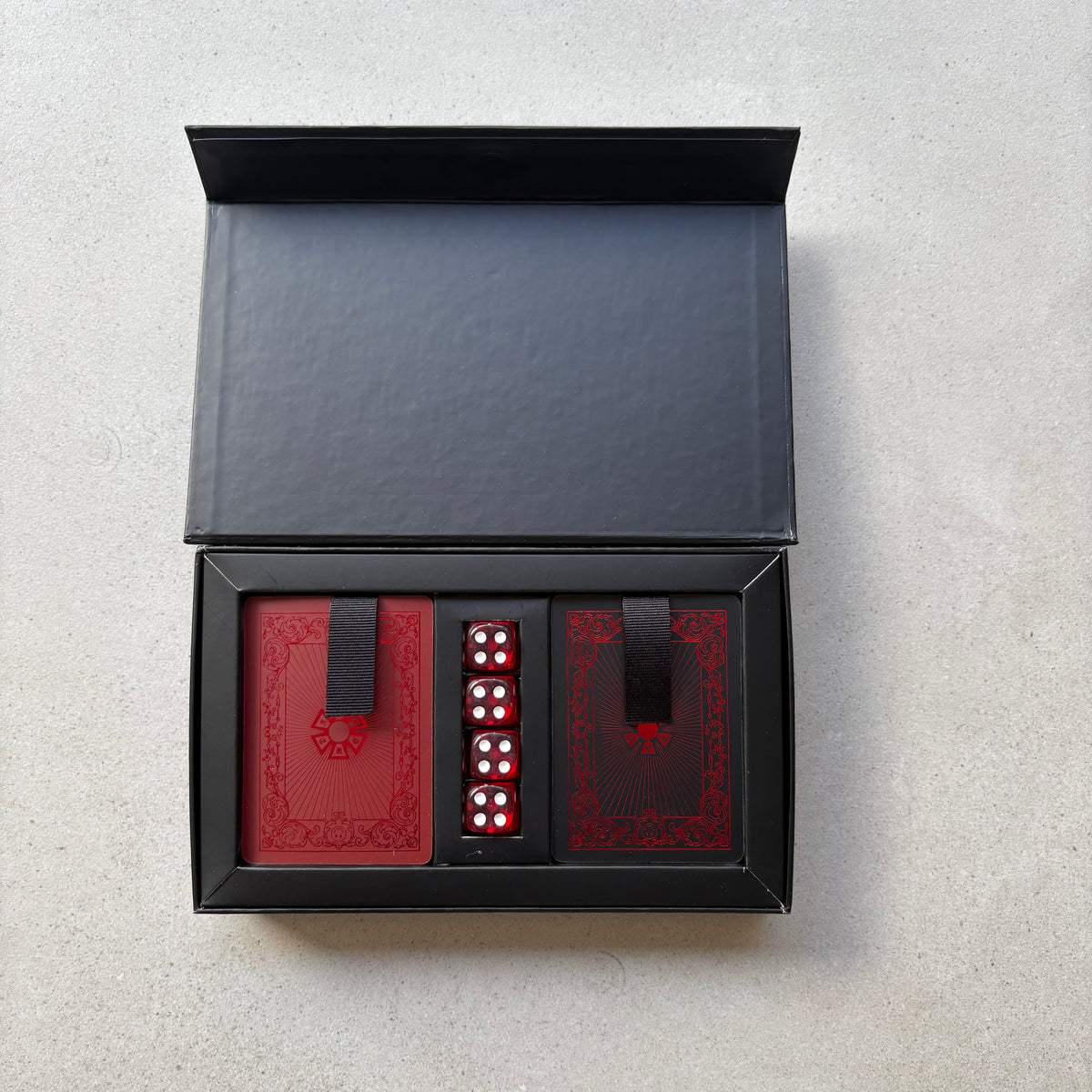 J.Balivin OMERTA STANDARD Card & Dice Set