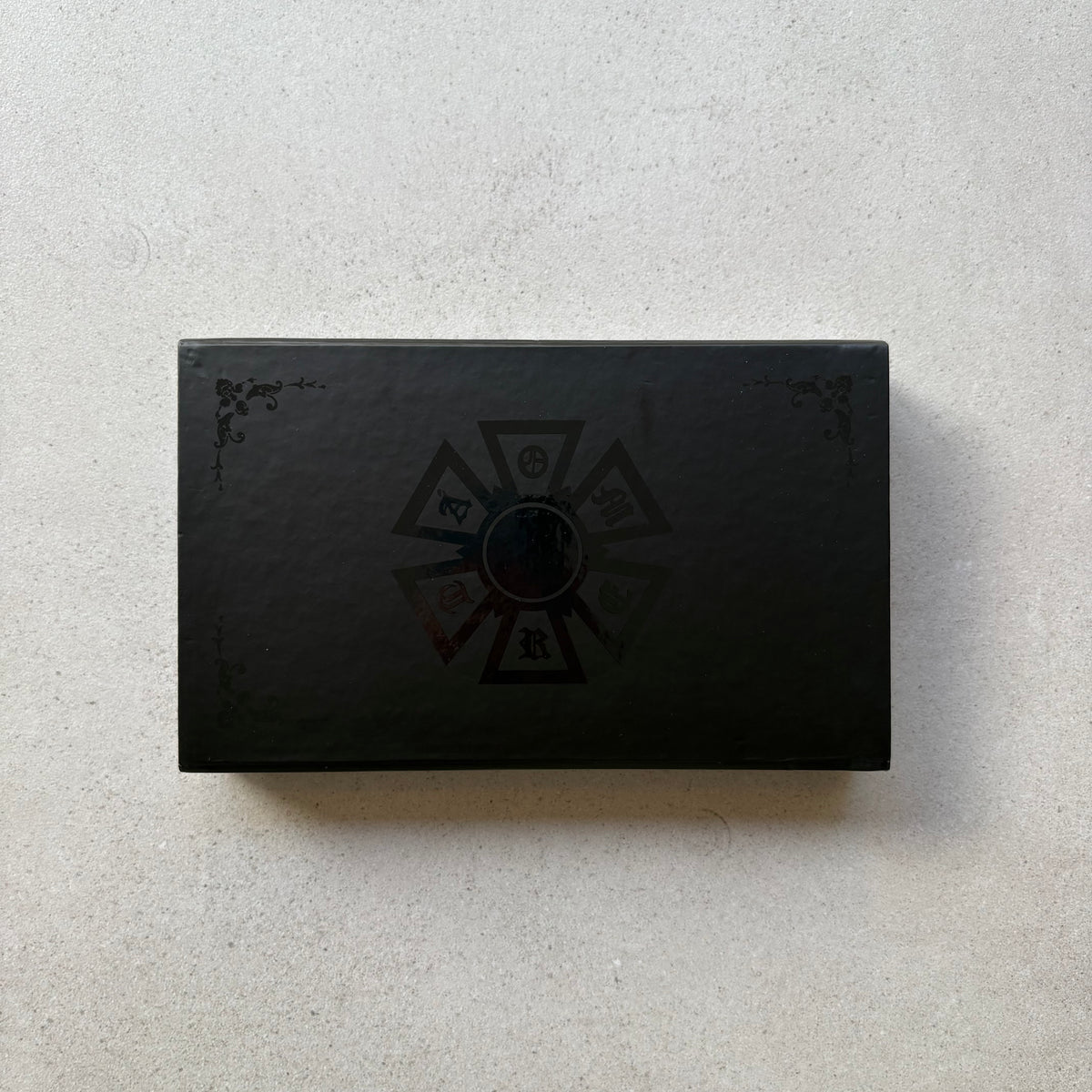 J.Balivin OMERTA STANDARD Card & Dice Set