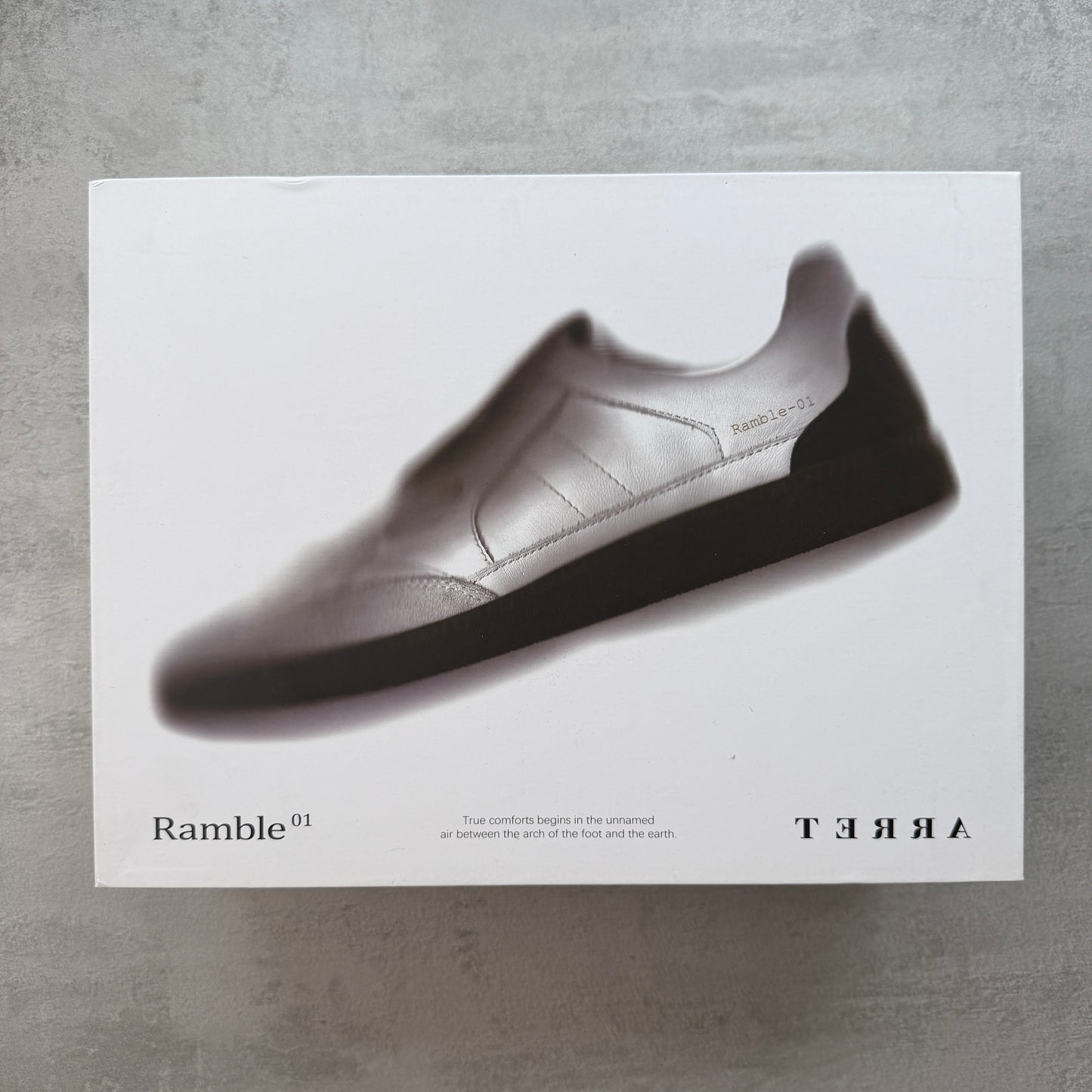 Terraincognita Ramble-01 sheepskin and high-gloss cowhide suede