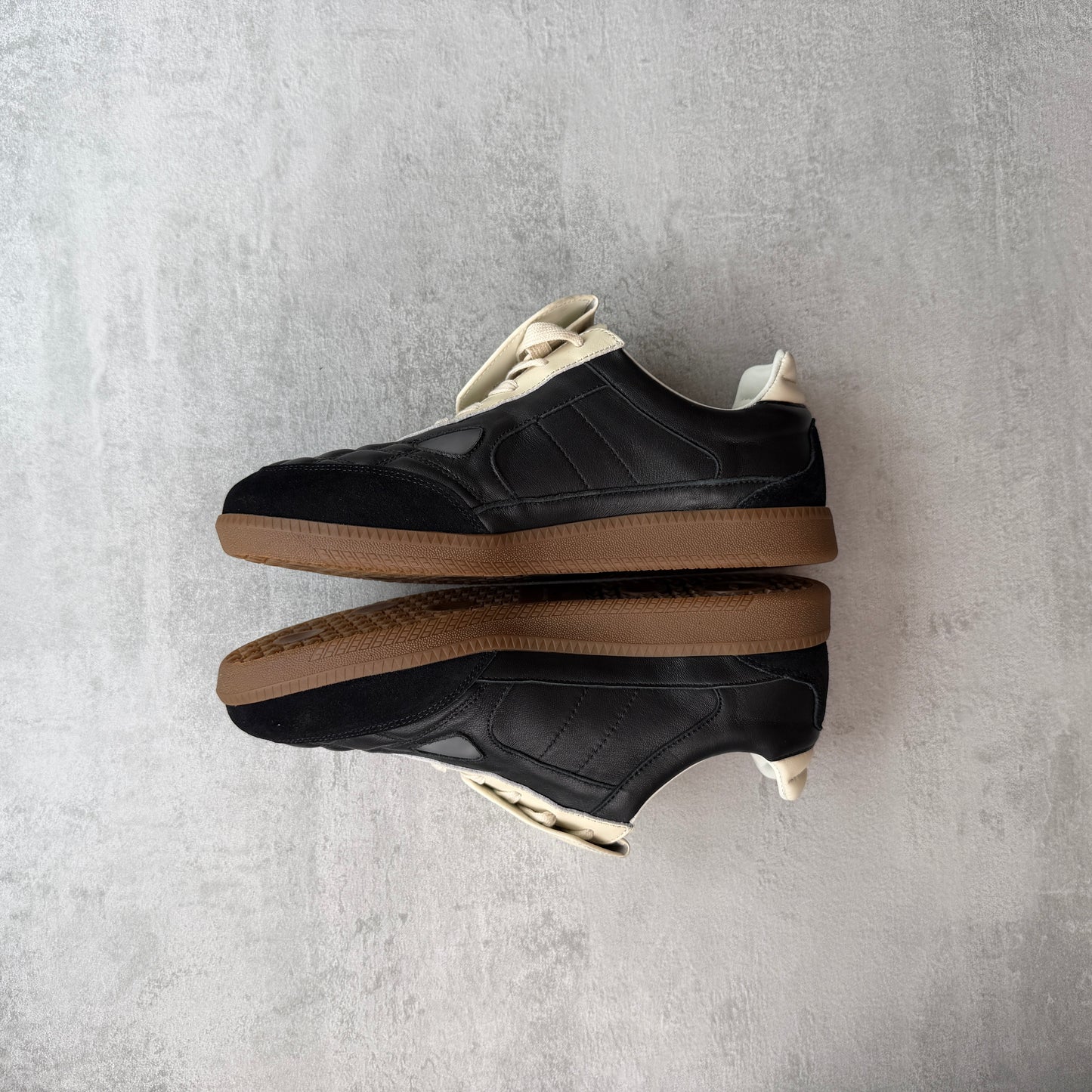 Terraincognita Ramble-01 sheepskin and high-gloss cowhide suede