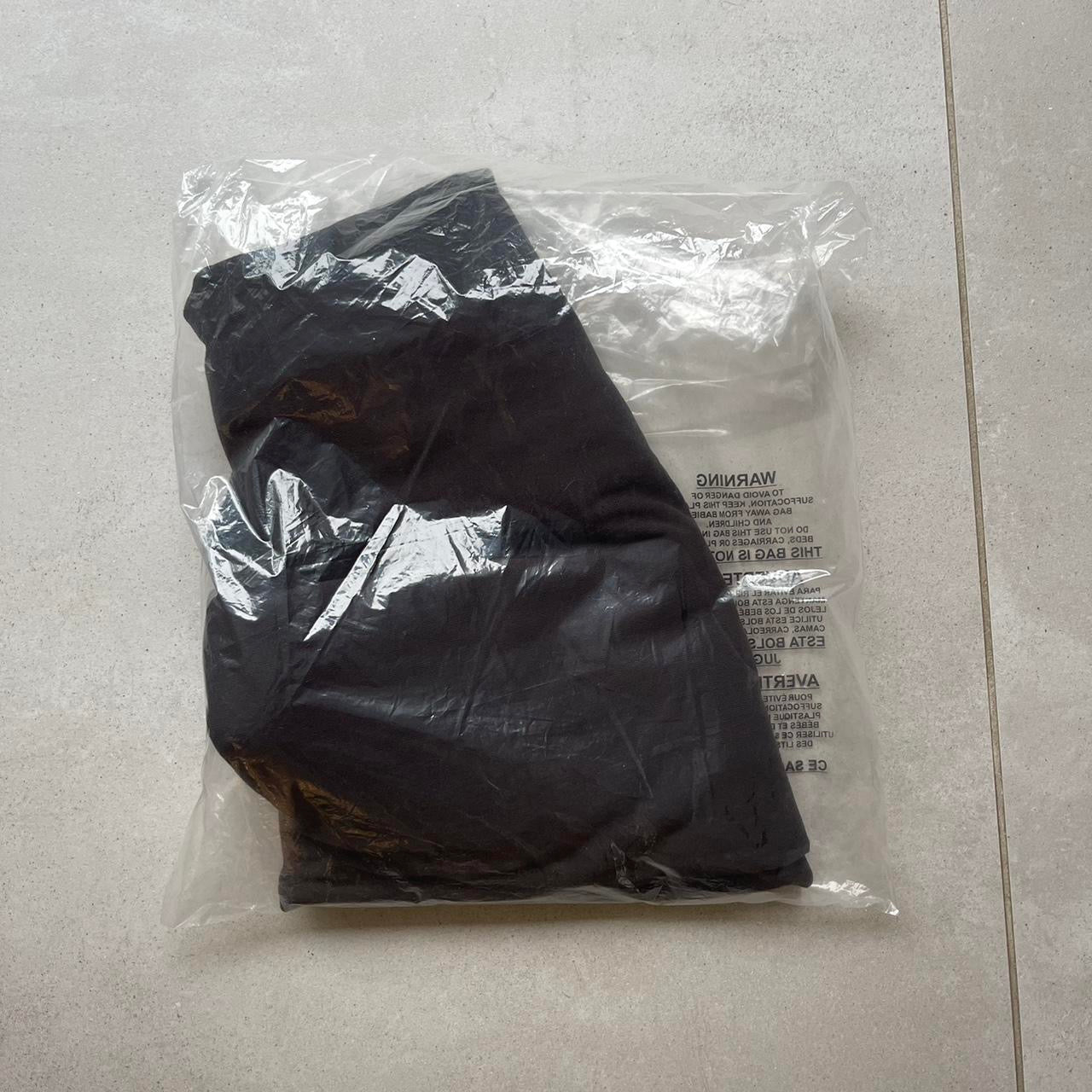 YEEZY x GAP Tshirt - Black