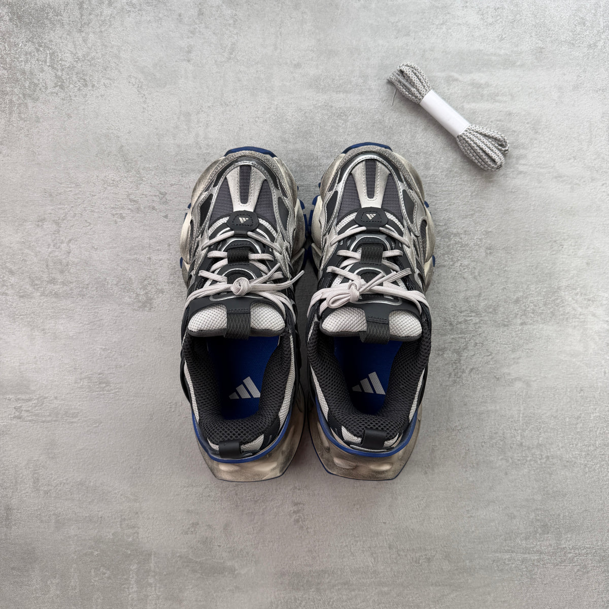 Adidas XLG Runner Deluxe Carbon Blue
