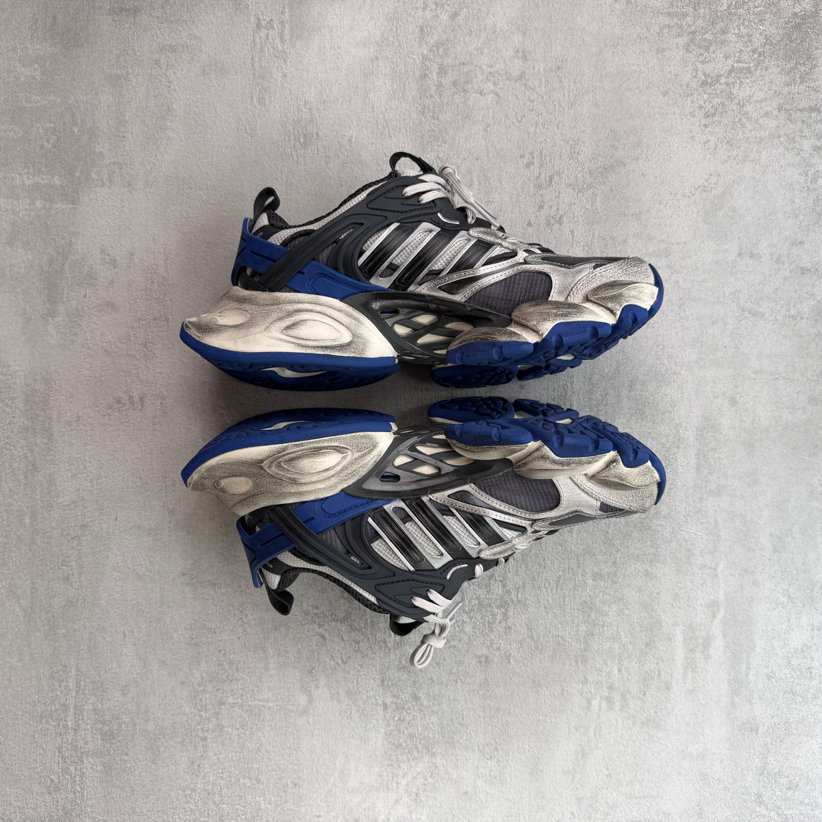 Adidas XLG Runner Deluxe Carbon Blue