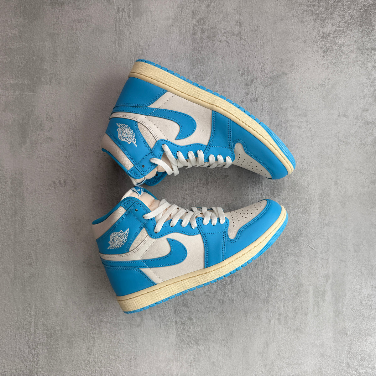 Air Jordan 1 Retro High OG “UNC Reimagined” Dark Powder Blue