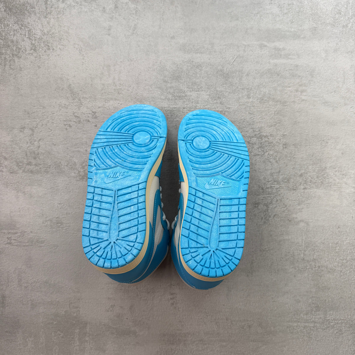 Air Jordan 1 Retro High OG “UNC Reimagined” Dark Powder Blue