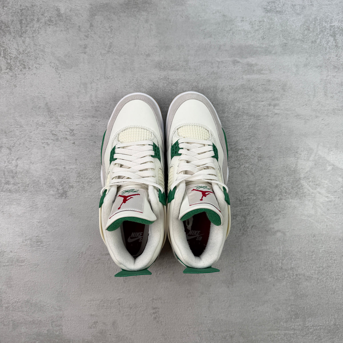Nike SB x Air Jordan 4 Retro Pine Green