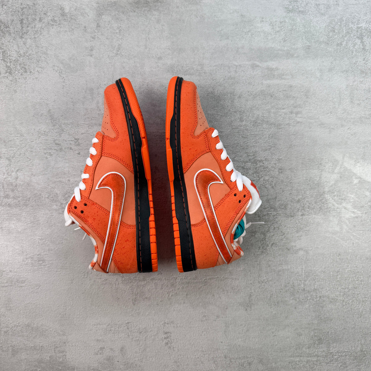 Nike SB Dunk Low Orange Lobster