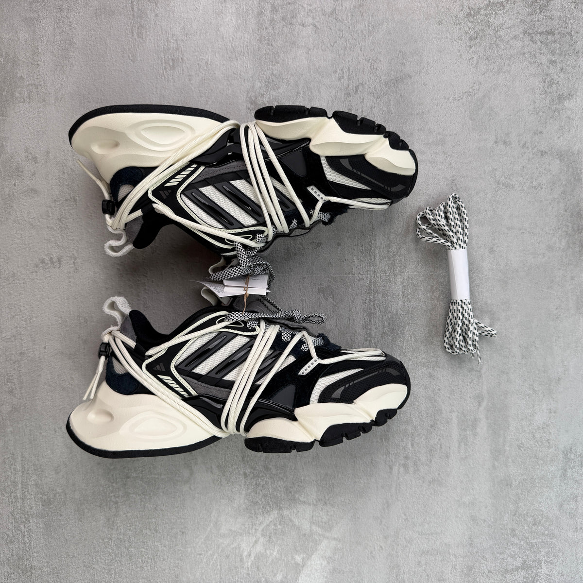 Adidas XLG Runner Deluxe 2.0 Off White Black