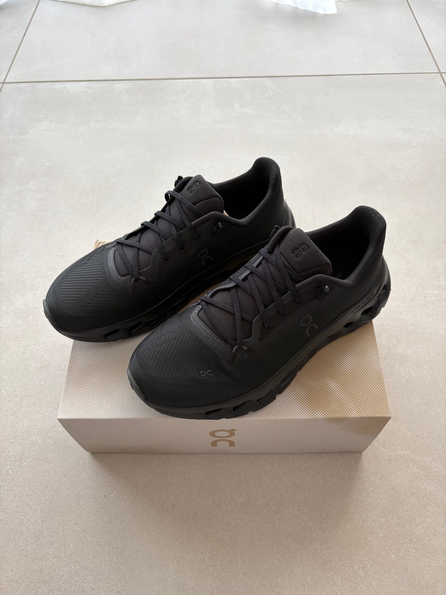 On Running Cloudtilt Black - UK 8