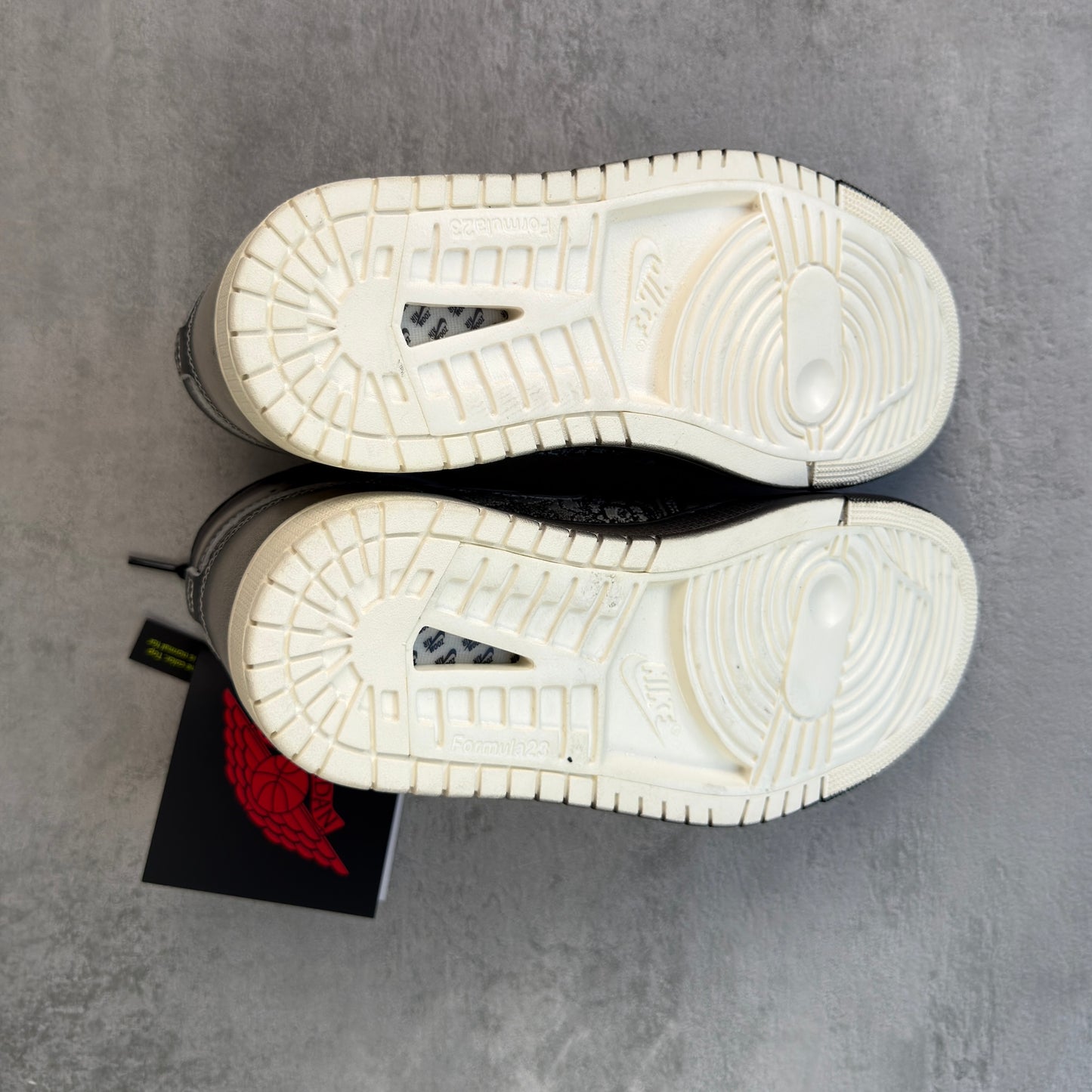Air Jordan 1 Zoom CMFT 2 PRM “Día de Muertos”