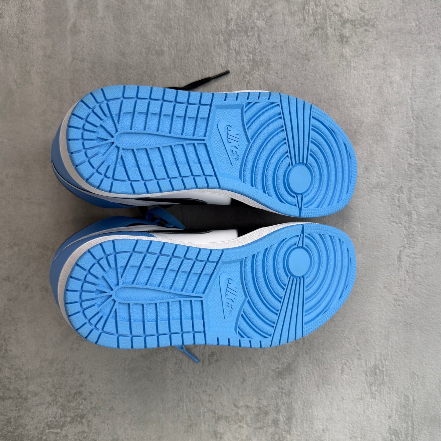 Nike Air Jordan 1 Retro High OG “UNC Toe”