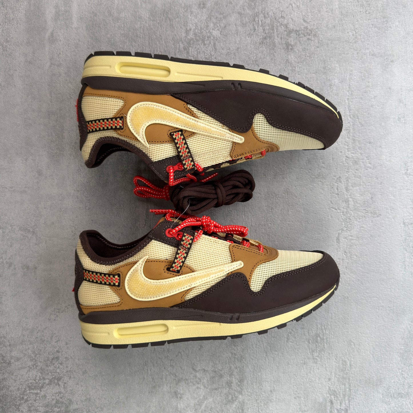 Nike Air Max 1 x Travis Scott Baroque Brown