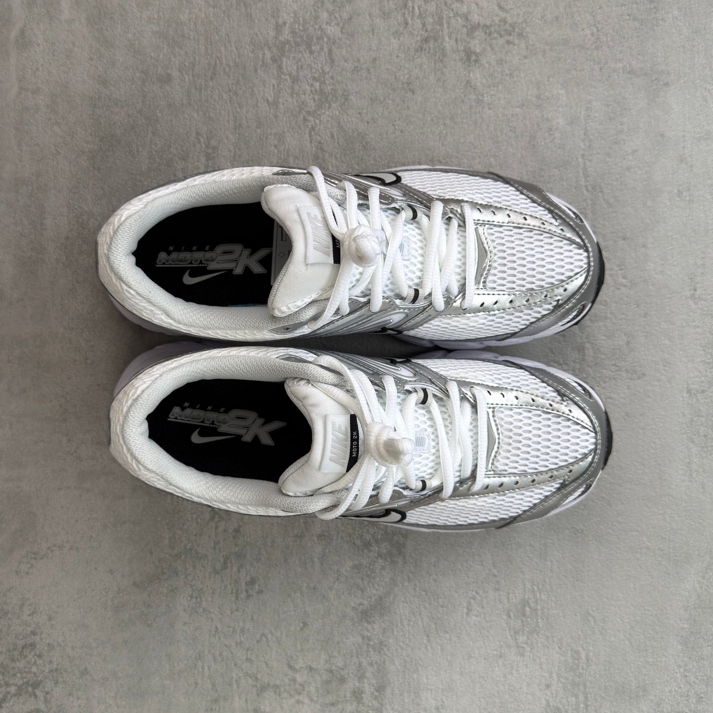 Nike Air Max Moto 2K White Photon Dust (W)