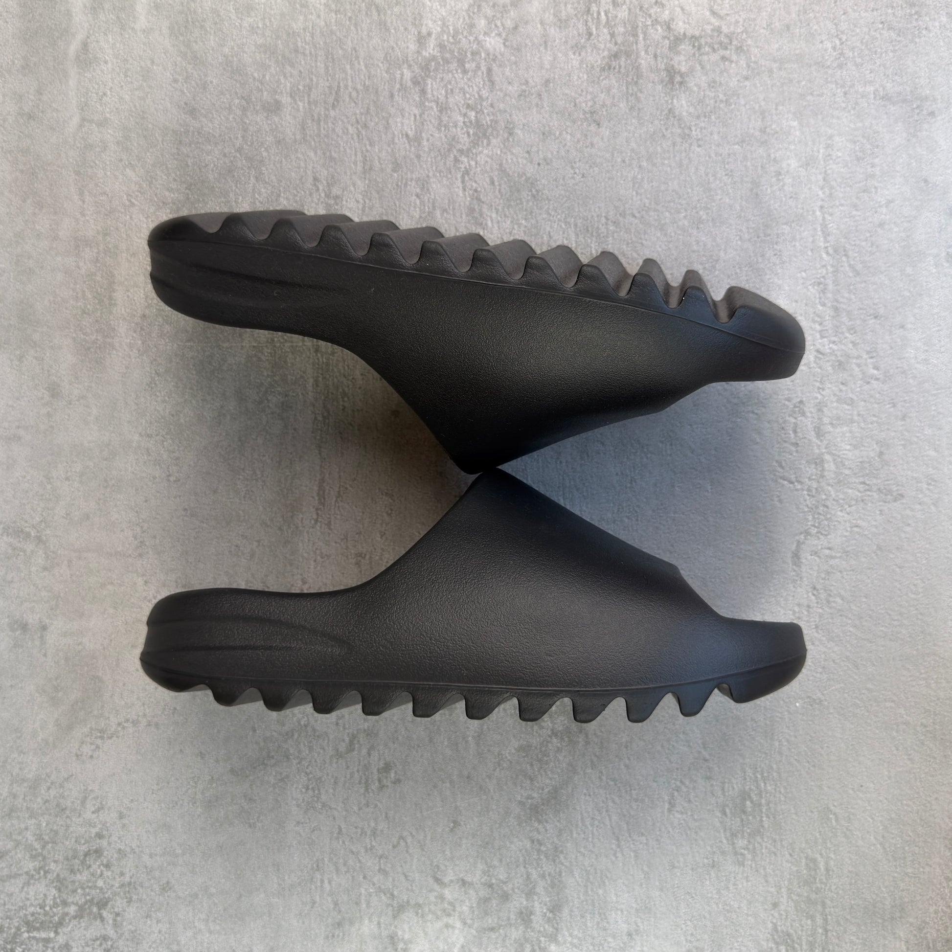 Adidas Yeezy Slide Onyx – Sneaky HQ