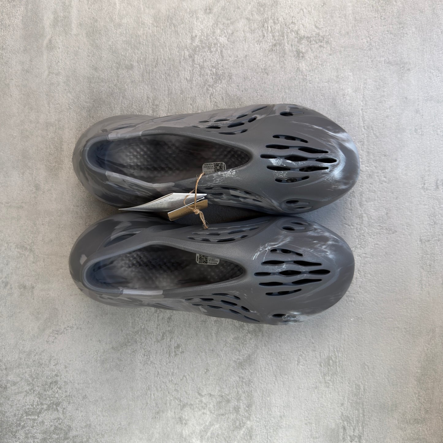 Adidas Yeezy Foam RNNR MX Granite