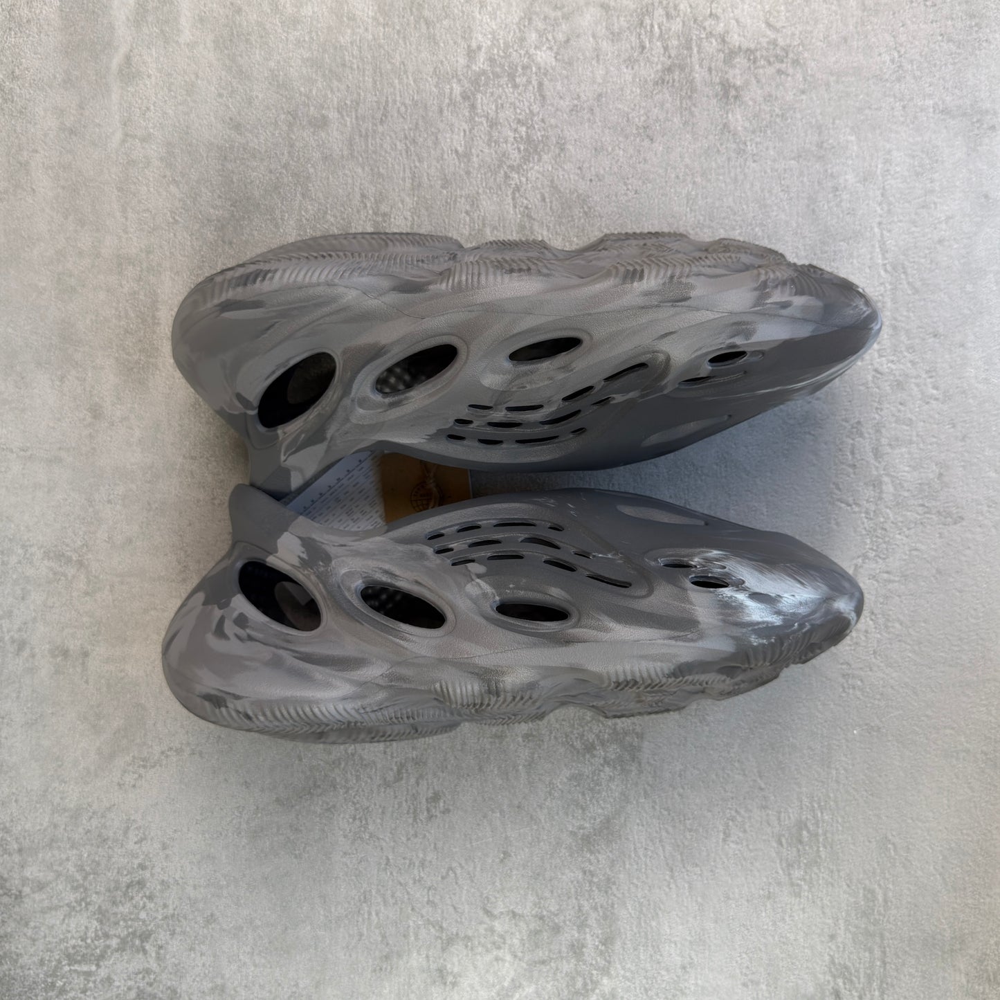 Adidas Yeezy Foam RNNR MX Granite