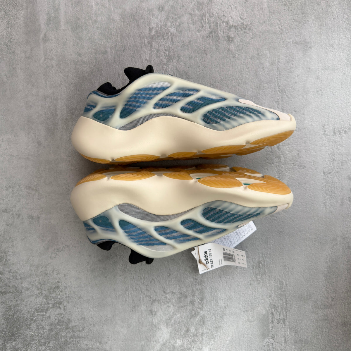 Adidas Yeezy 700 V3 Kyanite