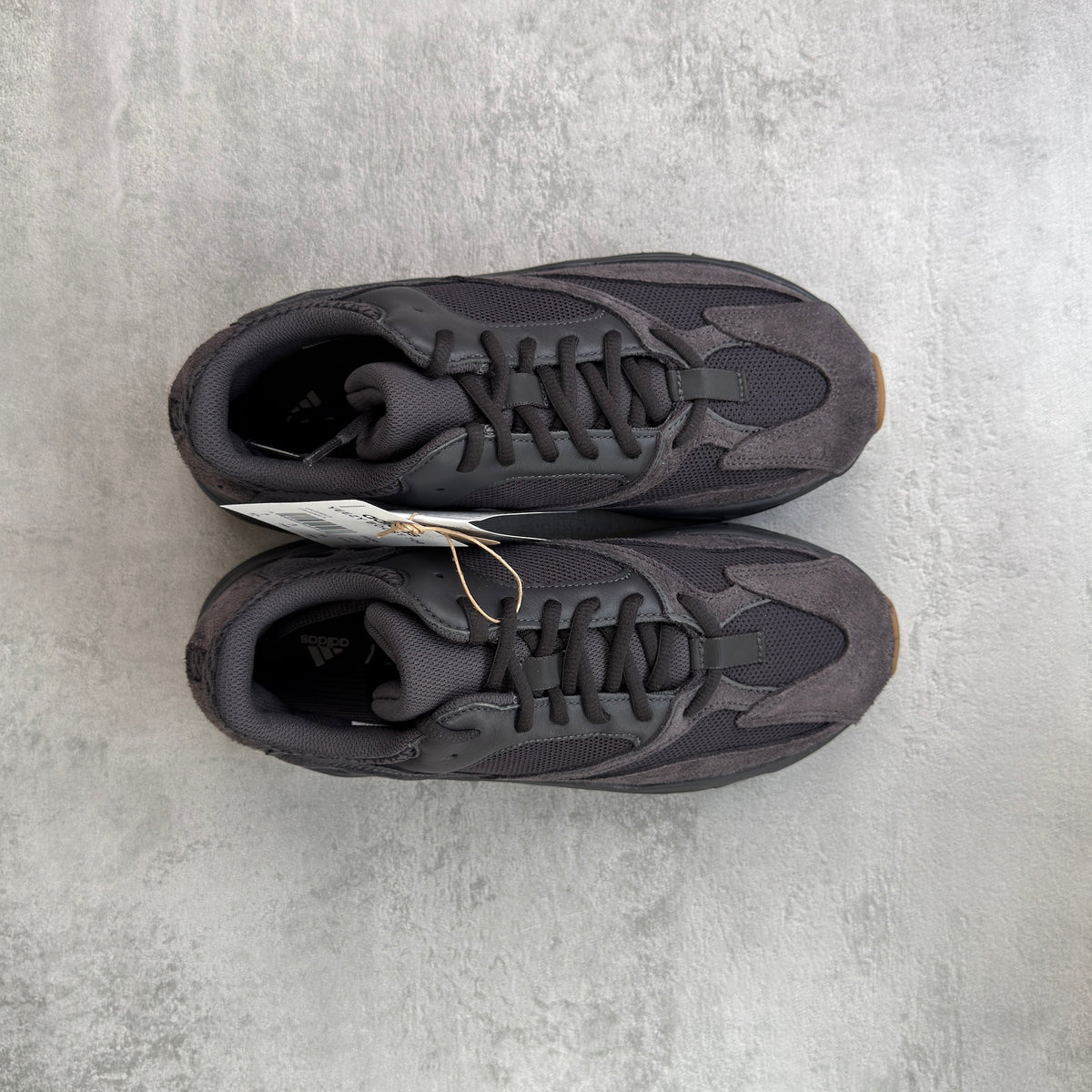 Adidas Yeezy Boost 700 Utility Black