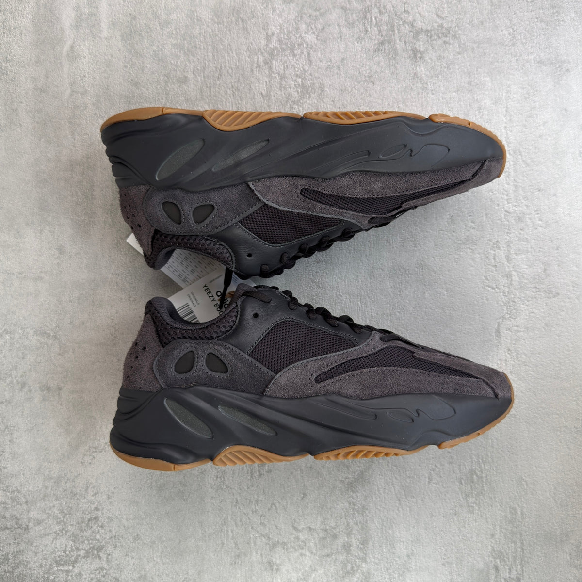 Adidas Yeezy Boost 700 Utility Black