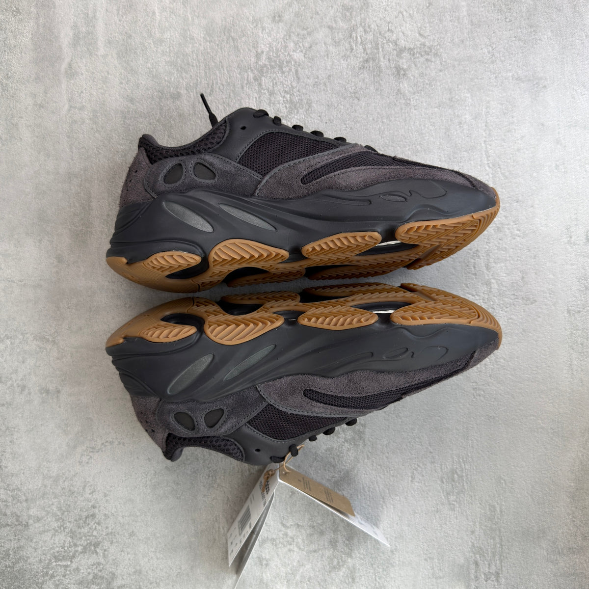 Adidas Yeezy Boost 700 Utility Black