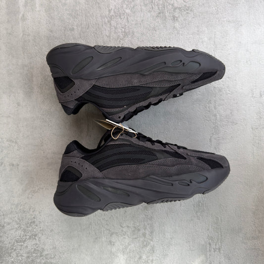 Adidas Yeezy Boost 700 V2 Vanta