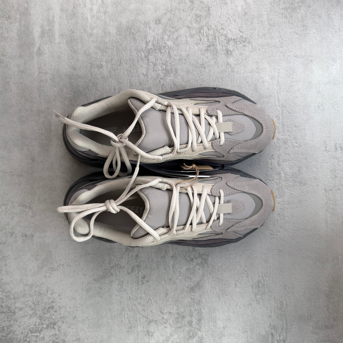 Adidas Yeezy Boost 700 V2 Tephra