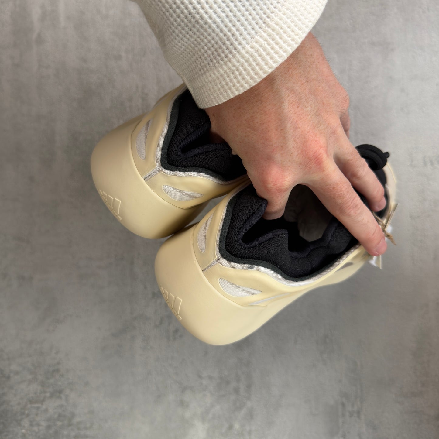 Adidas Yeezy 700 V3 Azael