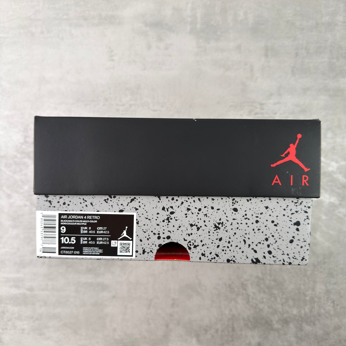Air Jordan 4 Retro “Red Thunder”