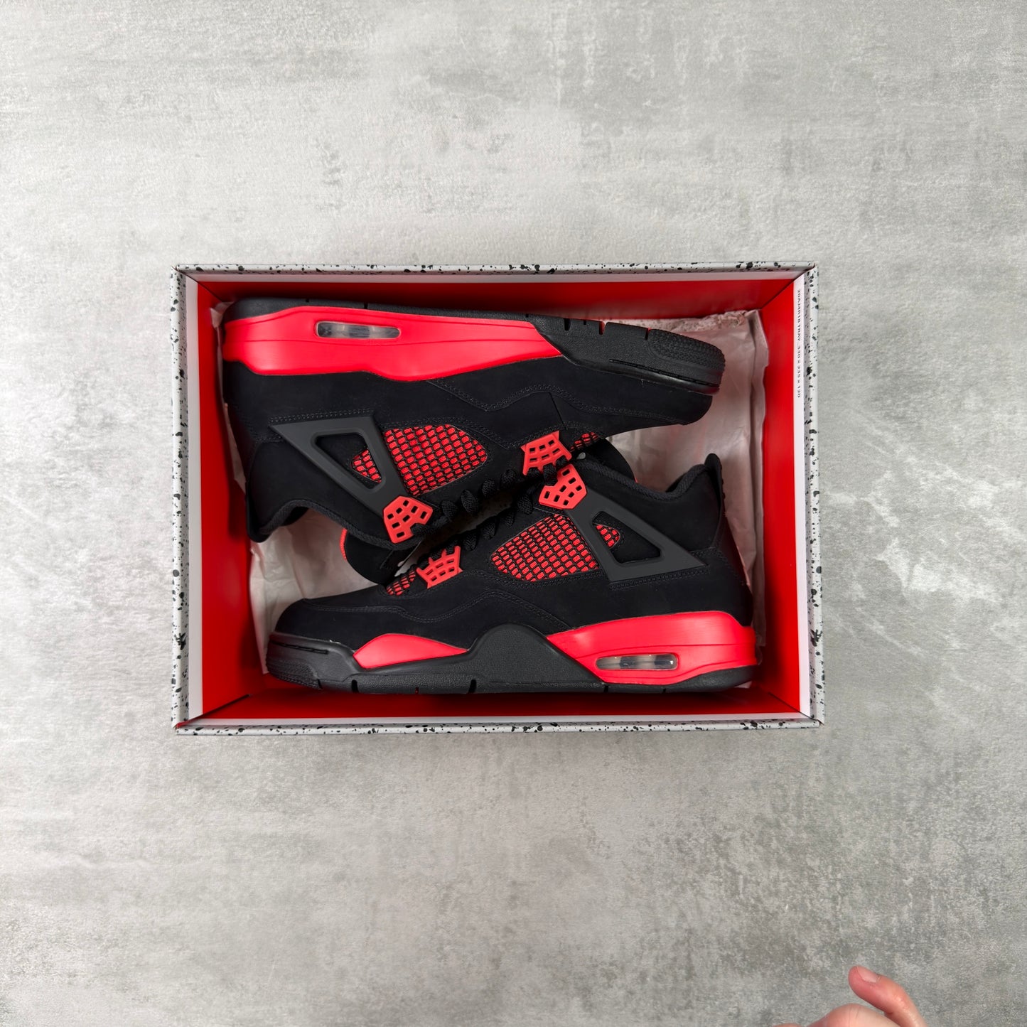 Air Jordan 4 Retro “Red Thunder”