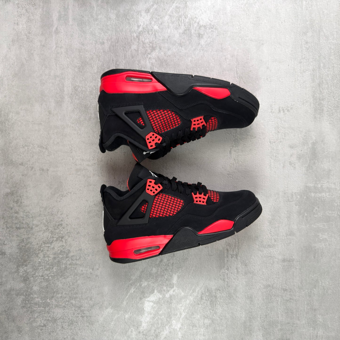 Air Jordan 4 Retro “Red Thunder”
