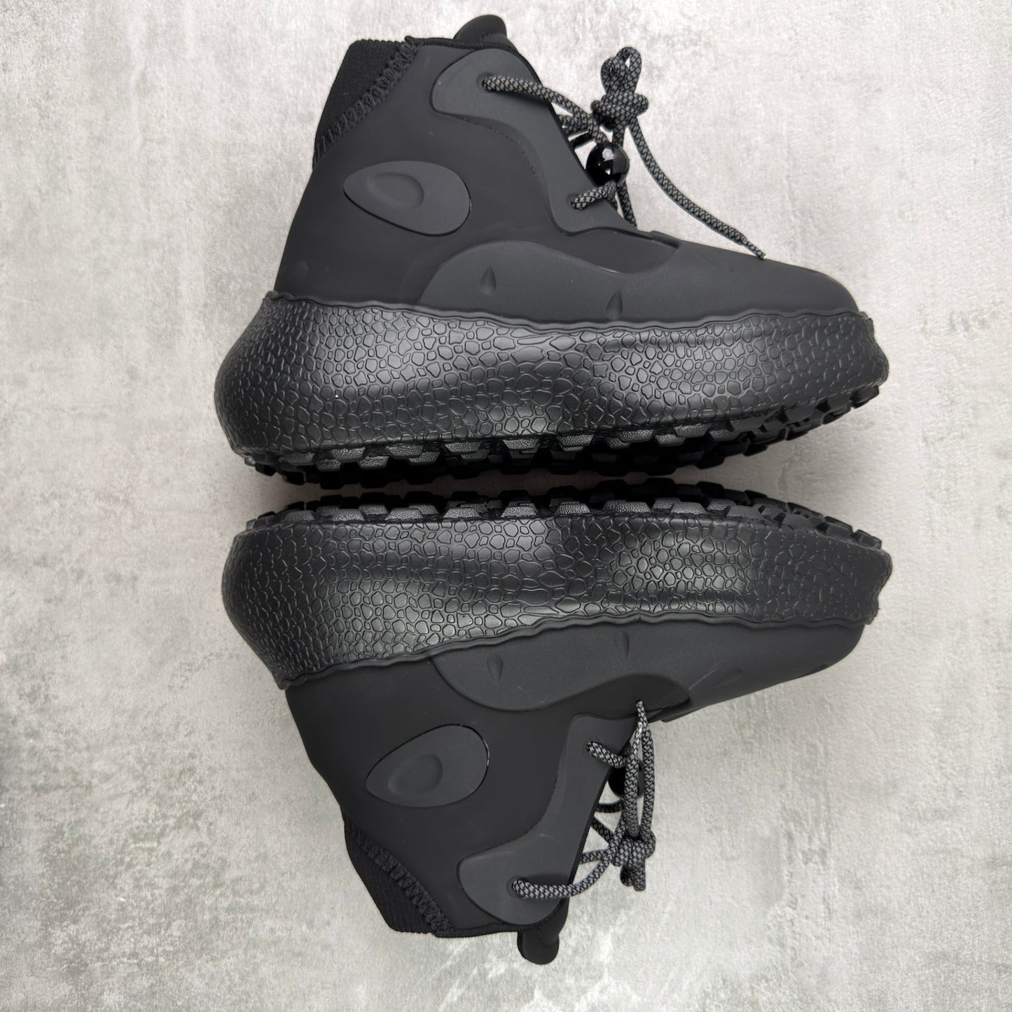 FCTRY Lab Stomper "Triple Black"