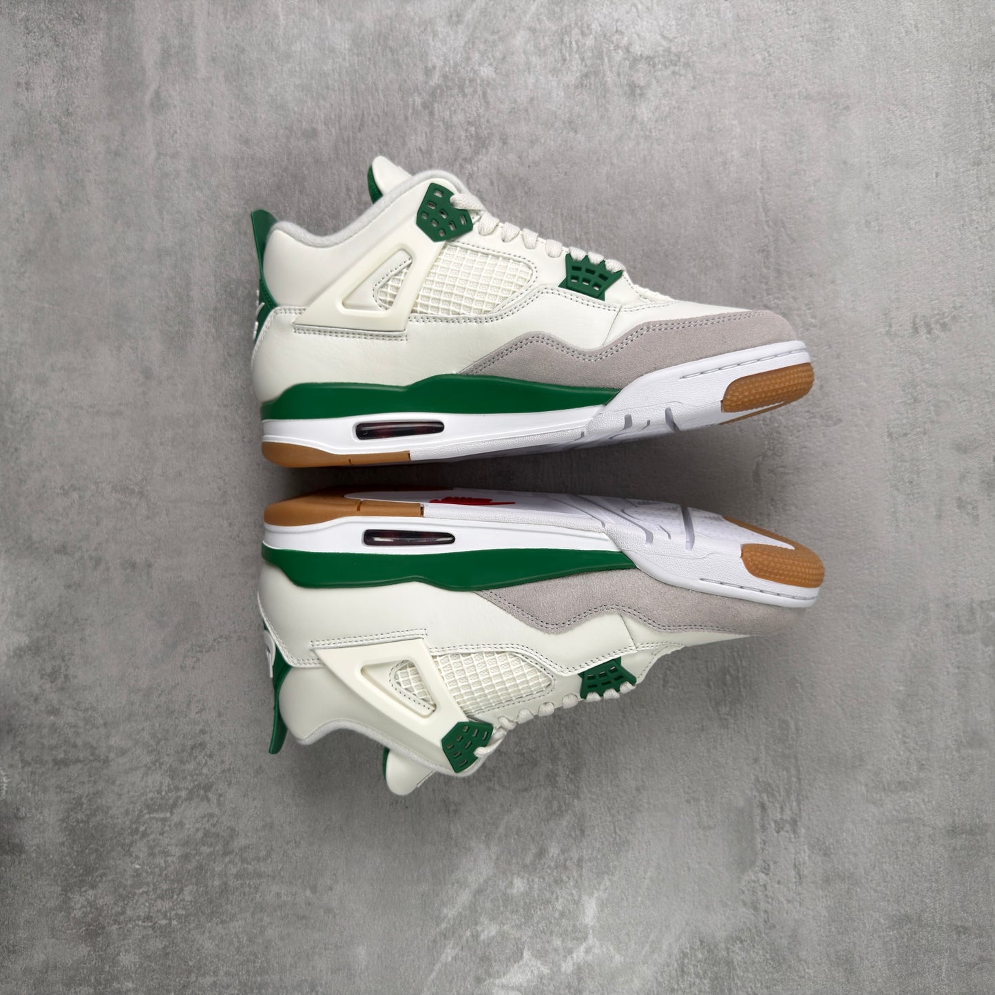 Nike SB x Air Jordan 4 Retro SP “Pine Green”
