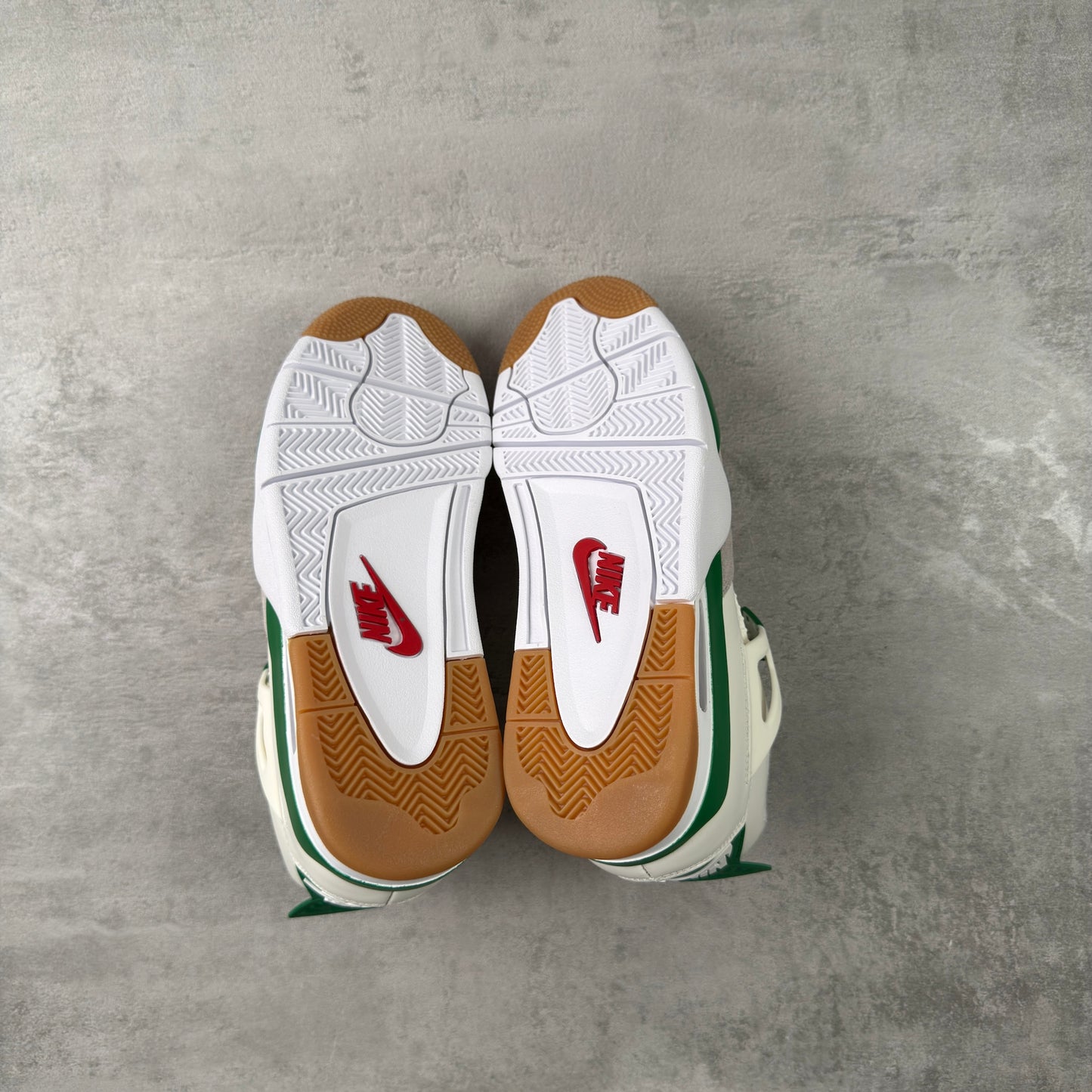 Nike SB x Air Jordan 4 Retro SP “Pine Green”
