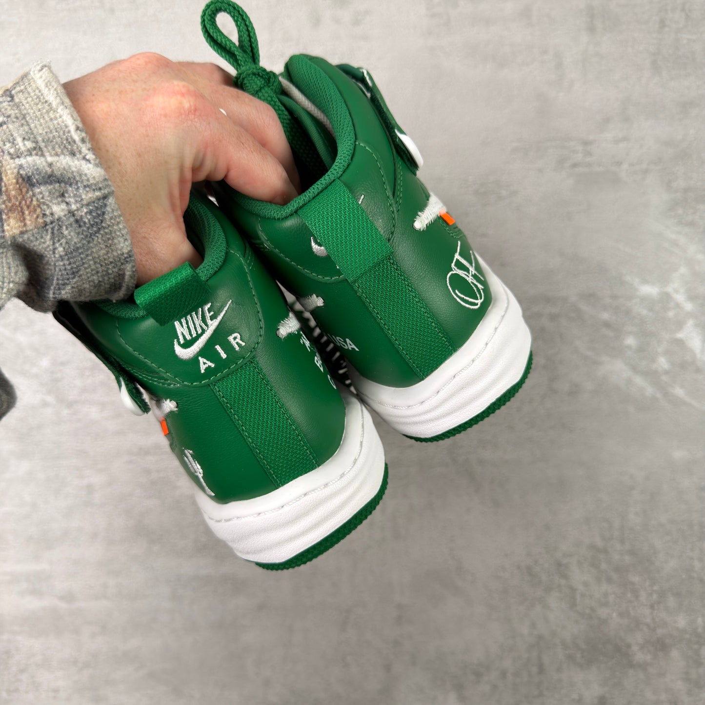 Nike x Off-White Air Force 1 Mid SP 'Pine Green'