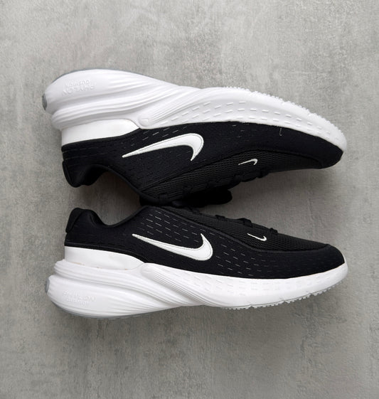 Nike Uplift SC