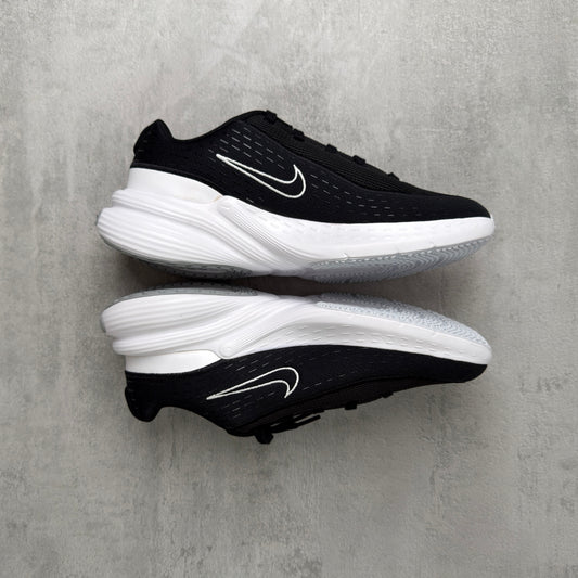 Nike Uplift SC