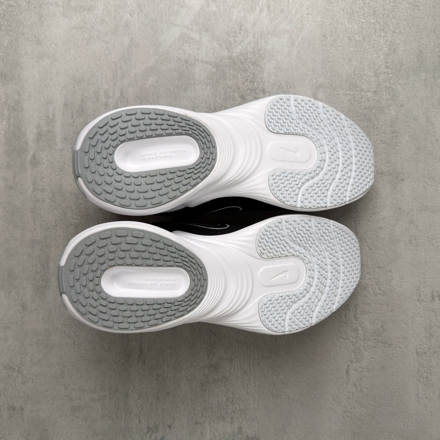 Nike Uplift SC