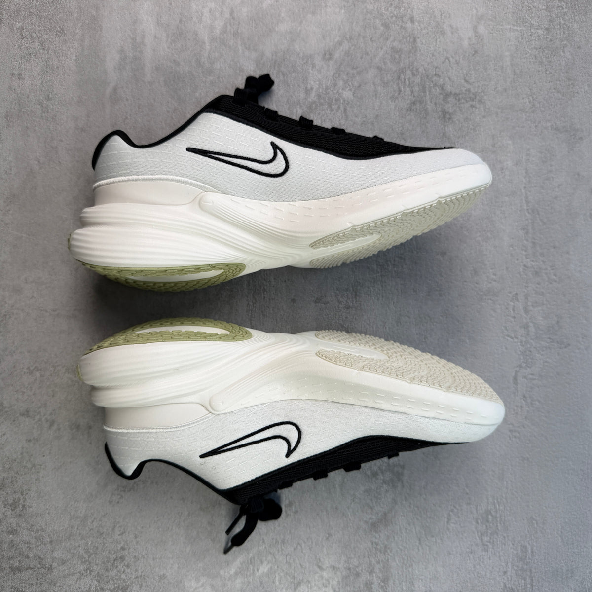 Nike Uplift SC Sail Black Life Lime